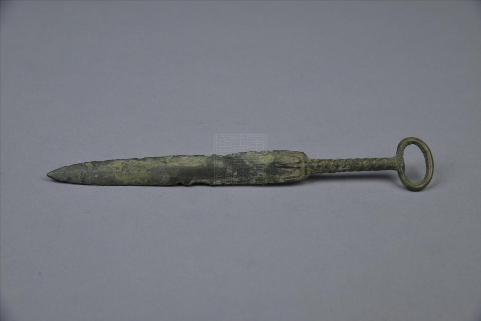 战国环首铜短剑