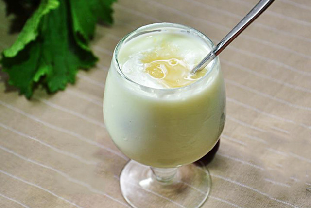 柳橙香蕉酸奶汁