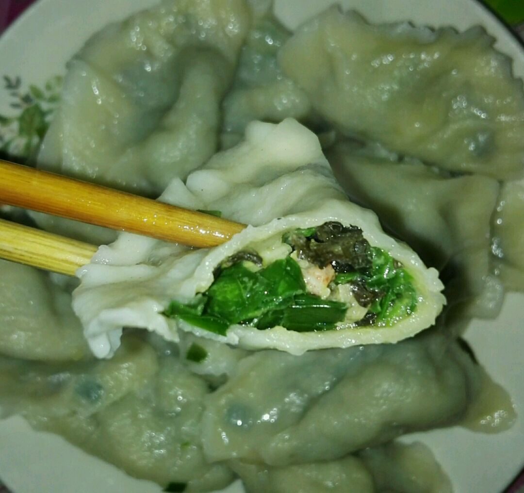 韭菜木耳水饺