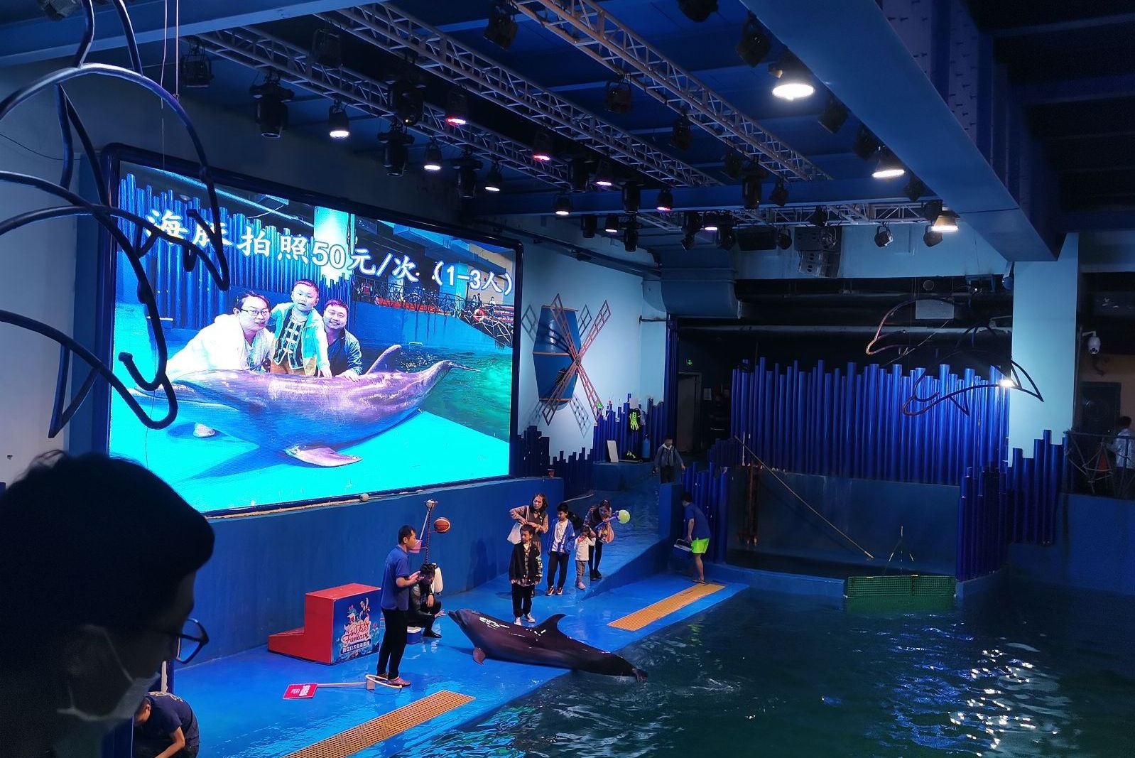 太奥幻太奇海洋馆位于西安市大兴新区太奥广场(西二环与丰禾路交界处)