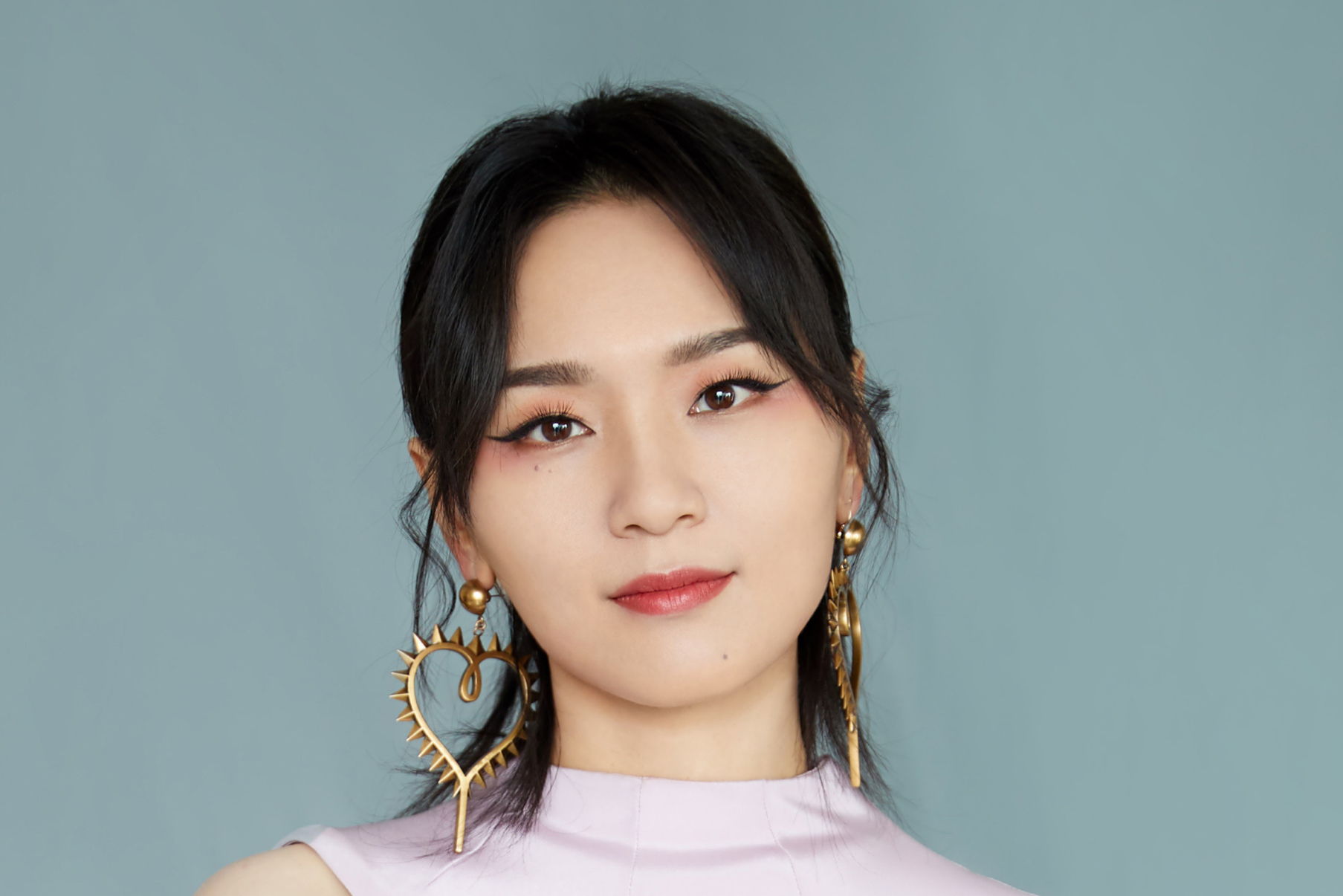  p>周笔畅,1985年7月26日出生于湖南省长沙市,华语流行乐女歌手,词曲