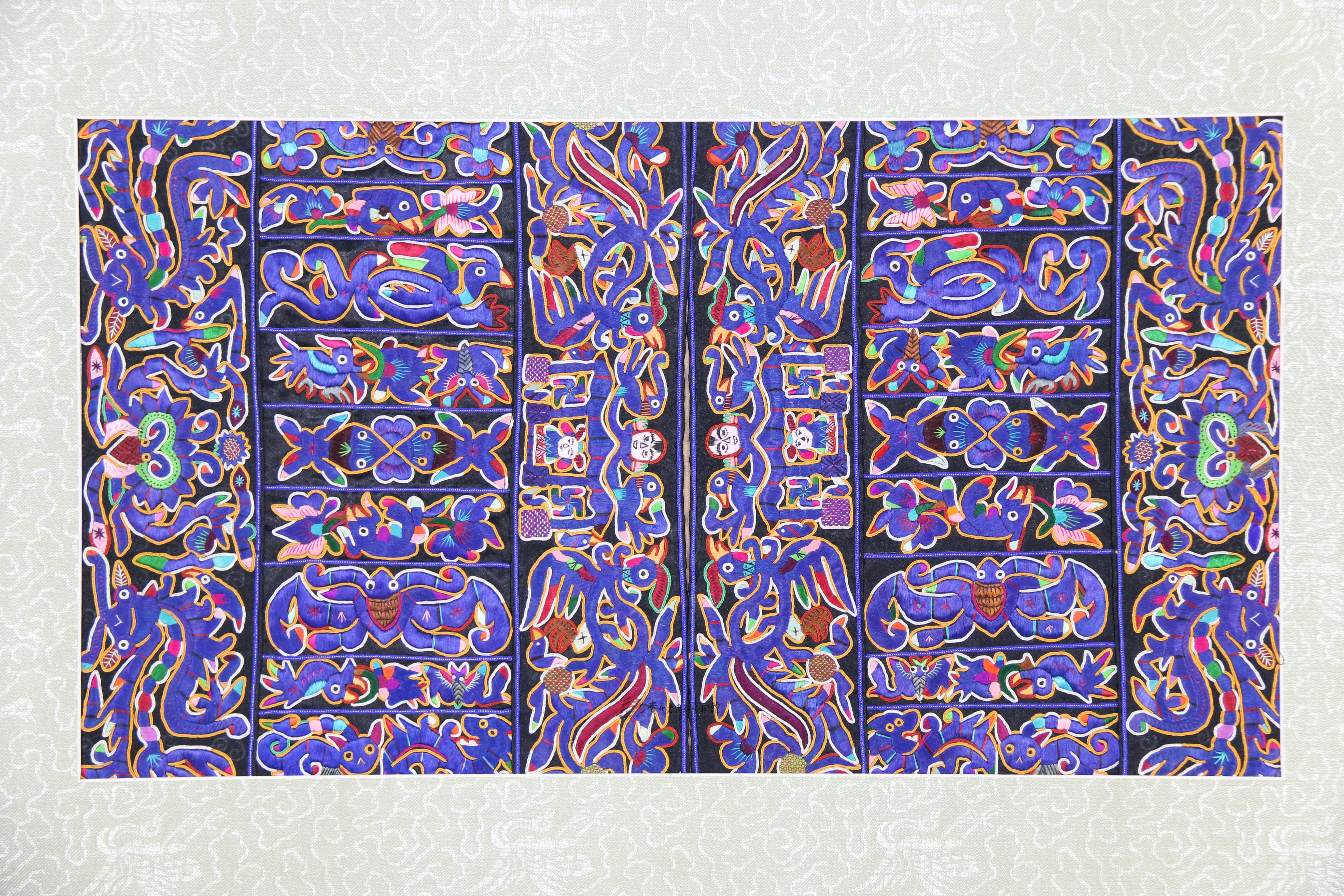 衣袖绣片是一件由贵州省民族博物馆通过征集而来的民族历史和文化藏品