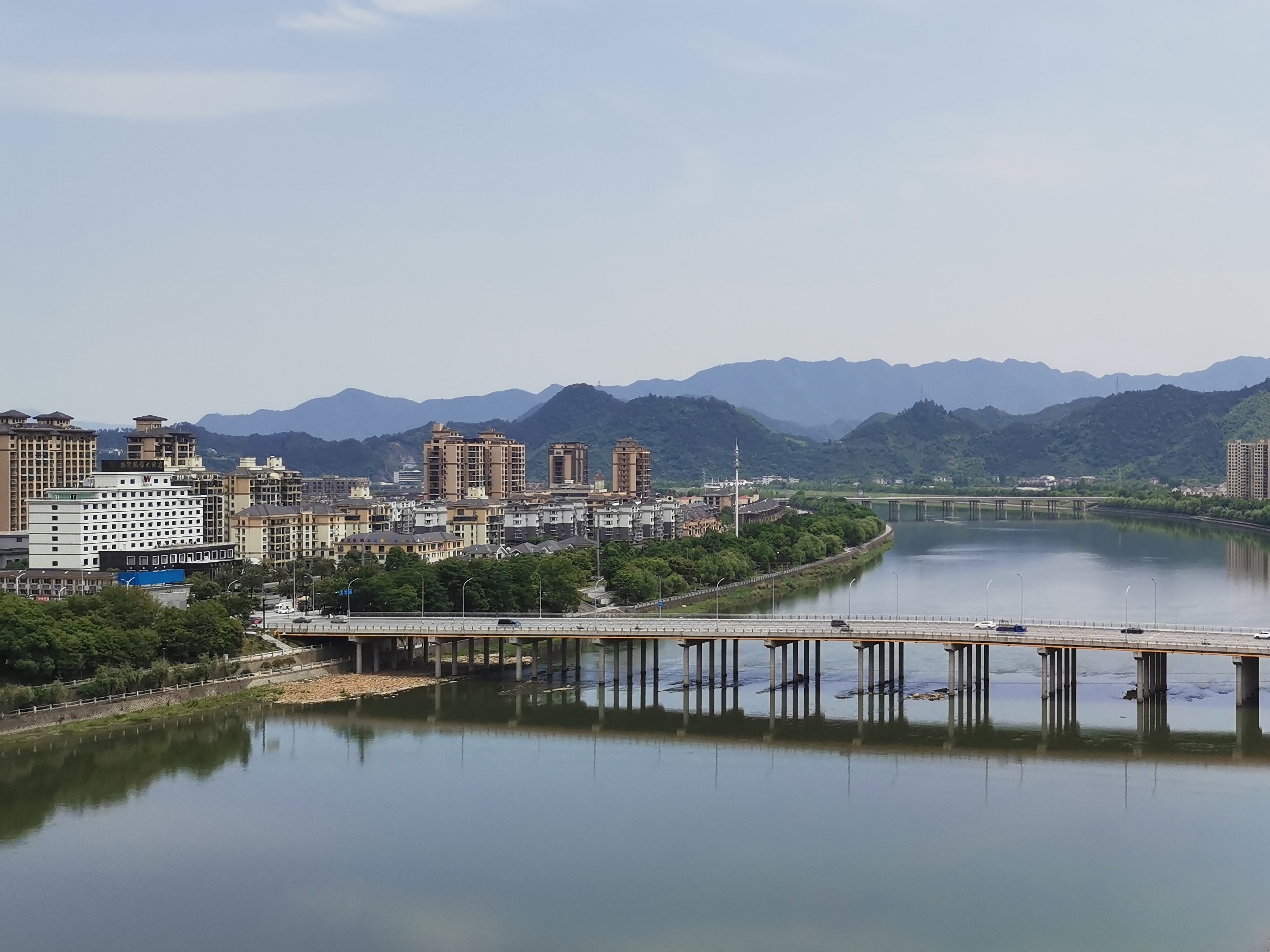  p>分水镇为 a target="_blank" href="/item/浙江省/190275" data