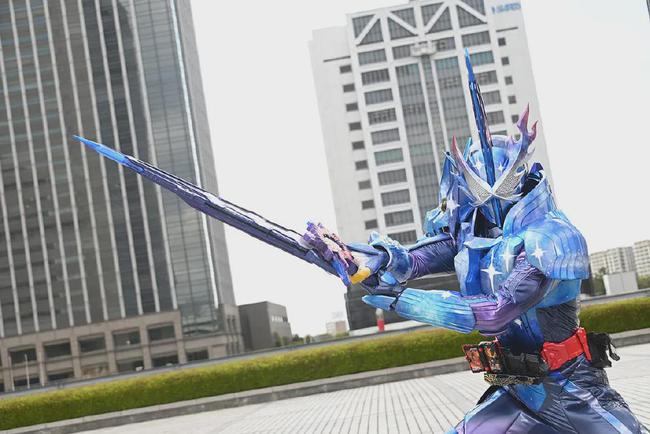 飞羽真,男,是日本特摄剧《 a target="_blank" href="/item/假面骑士