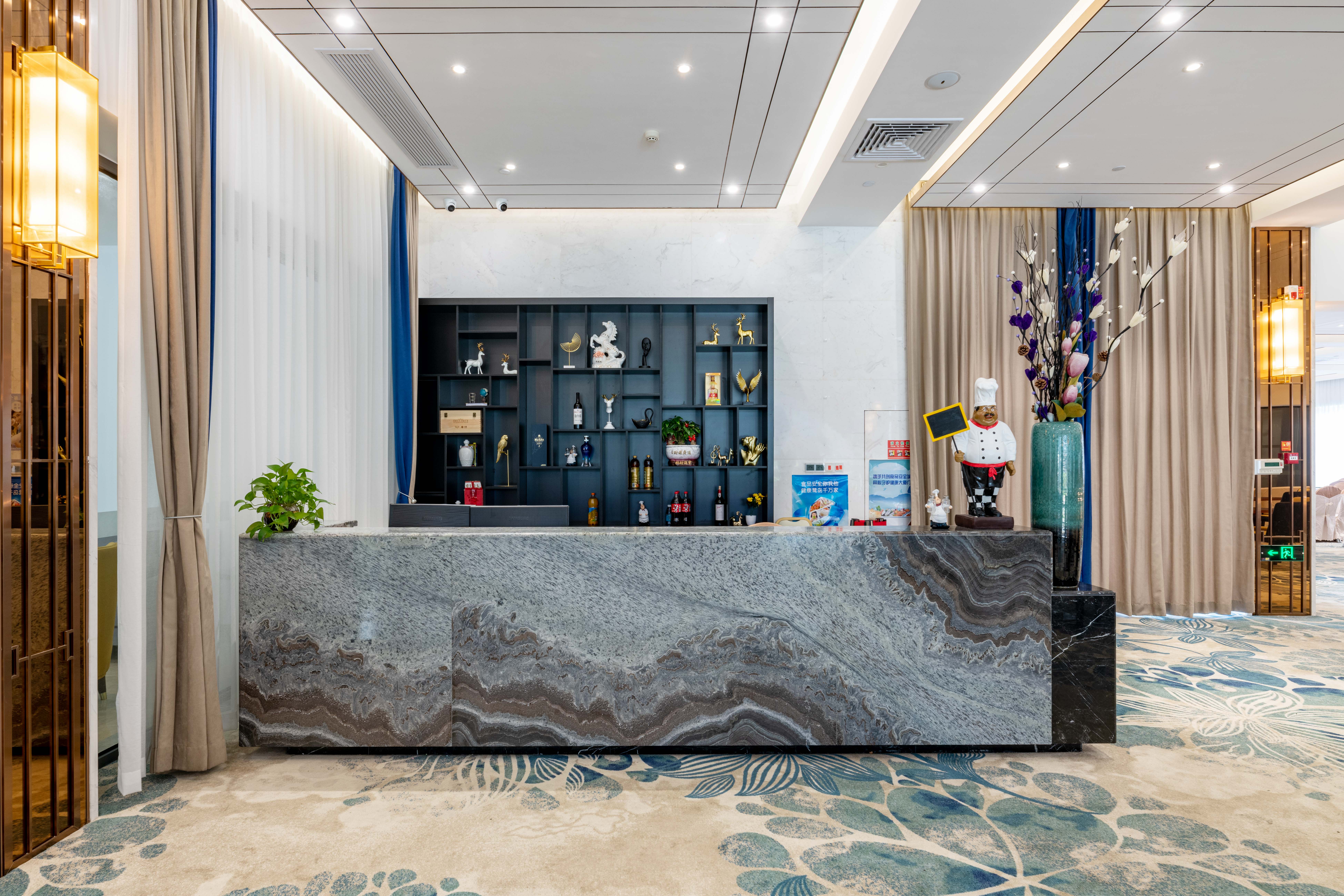  p> span class="ref" data-ctrid="scxlozjdhrse">厦门金宝大酒店地