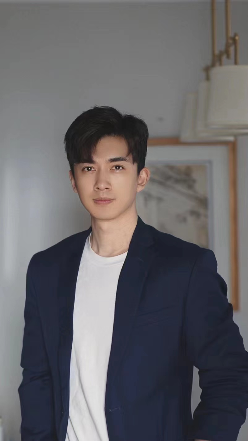 黄朋
