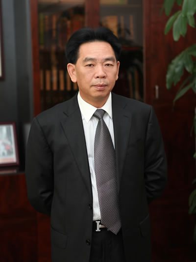  p data-id="gmx03fa6z4">黄英明,珠海市斗门区