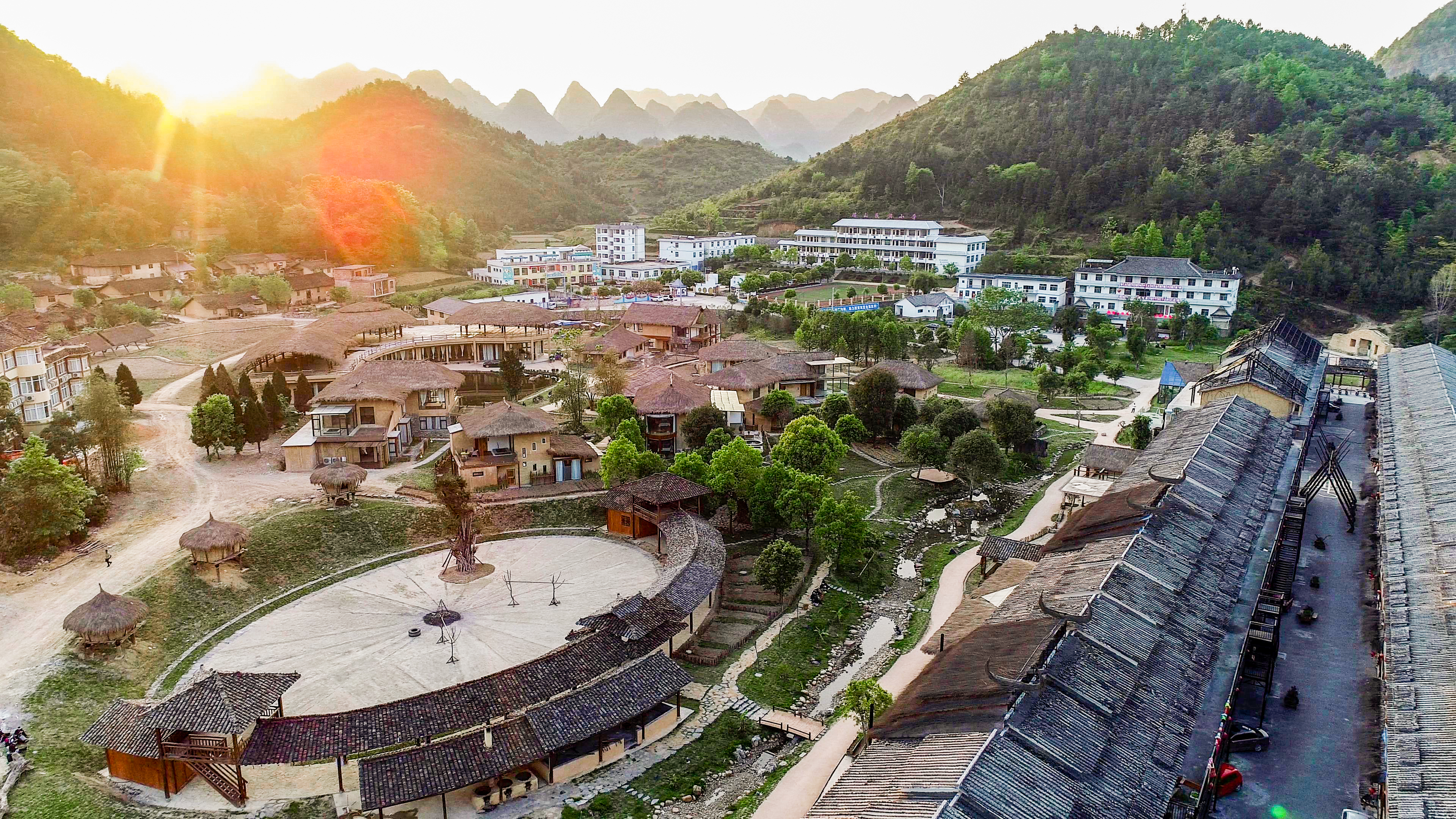 瑶山古寨旅游区