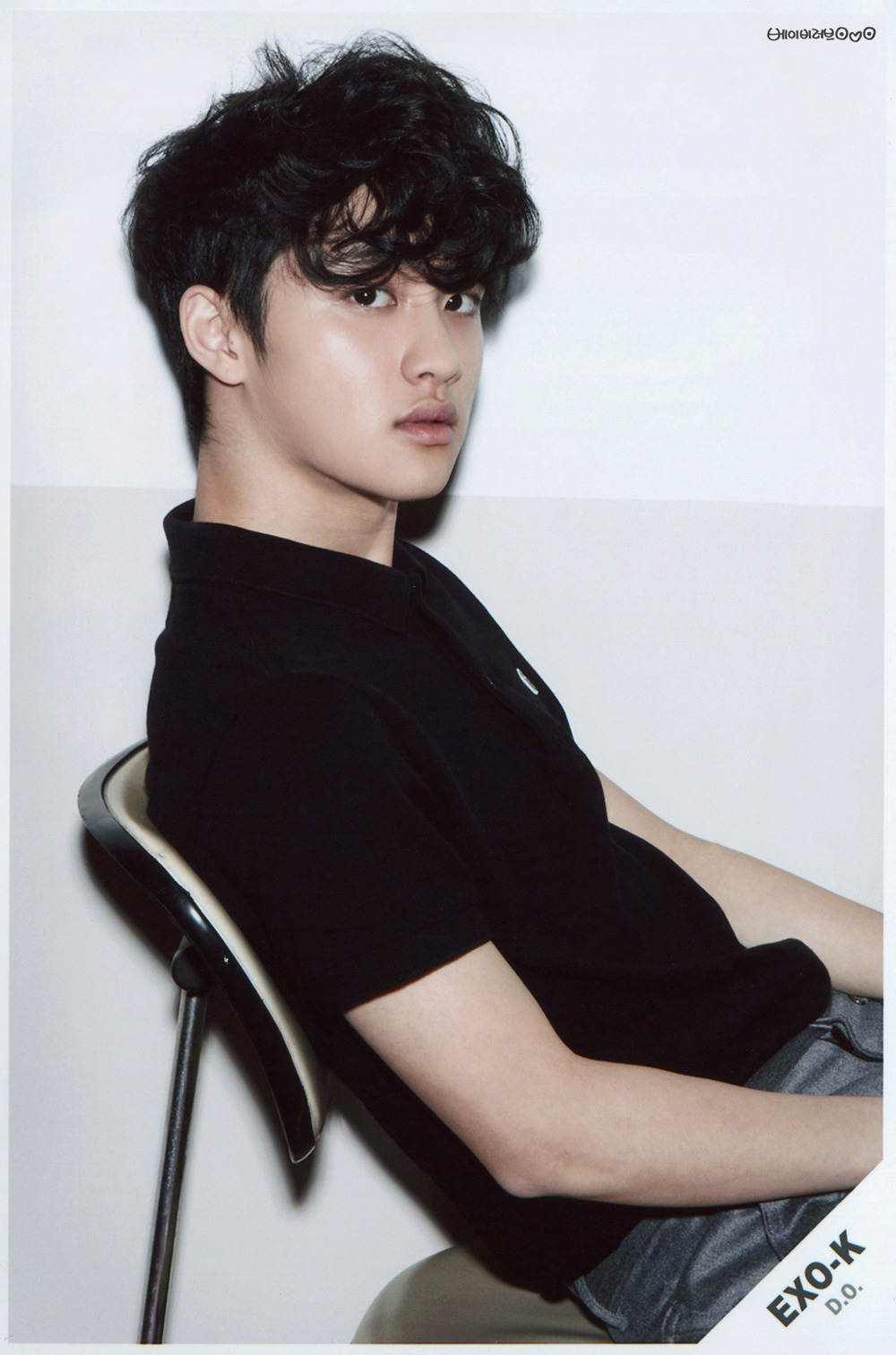 (包括两个大写字母和两个标点符号),曾用名都暻秀,1993年1月12日出生