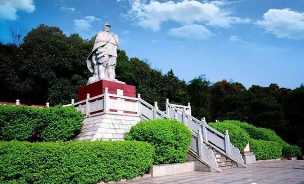 左权将军纪念碑