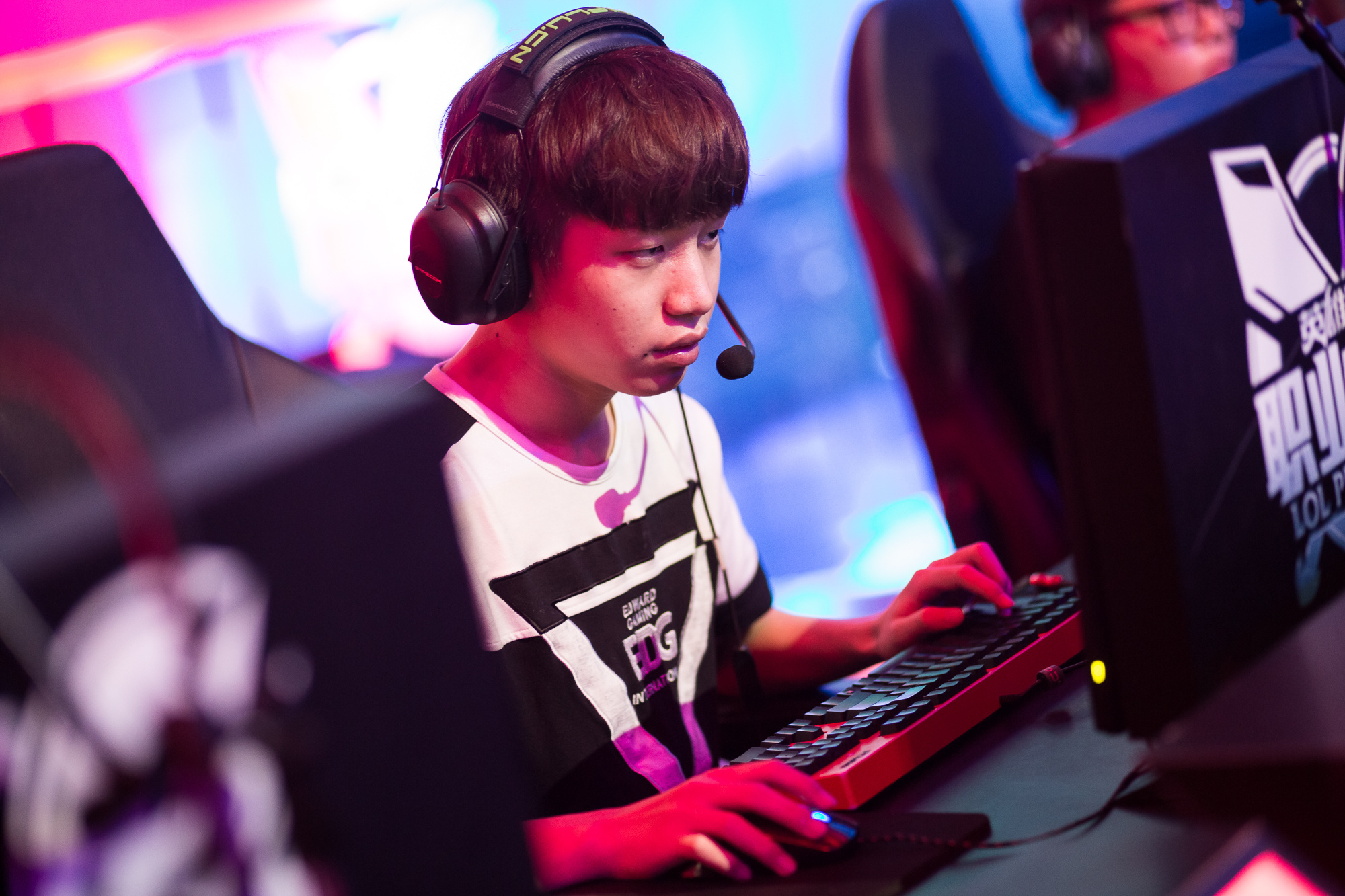  p>edward gaming(简称:edg)是一家中国电子竞技俱乐部,于2013年9月13