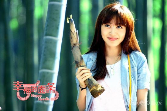 ">尹施允 /a>, a href="#" data-lemmaid="9623705">李菲儿 /a>, a