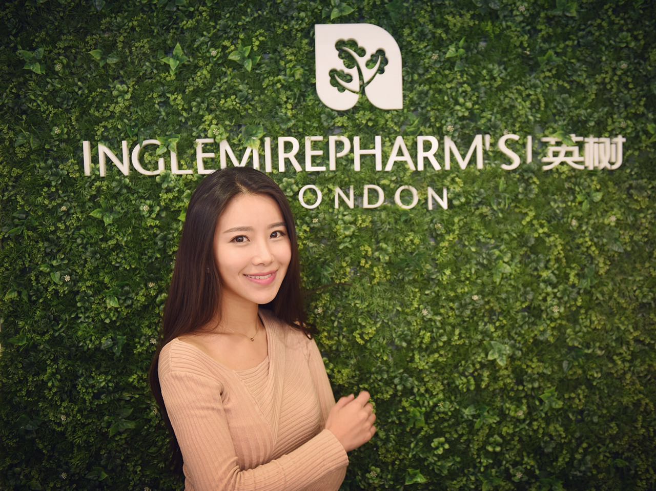  p>张晶晶,12月3日出生于上海市, a target="_blank" href="/item