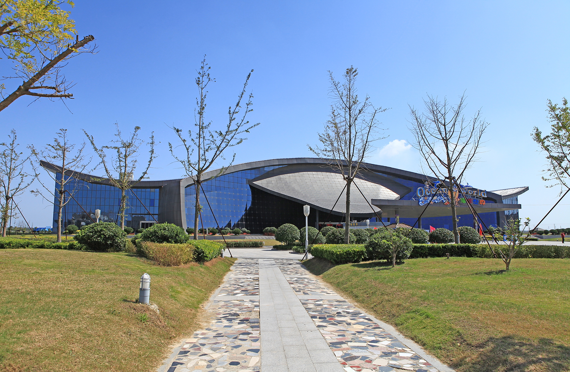  p>大丰海洋科技馆位于黄海之滨的大丰市,占地面积1.