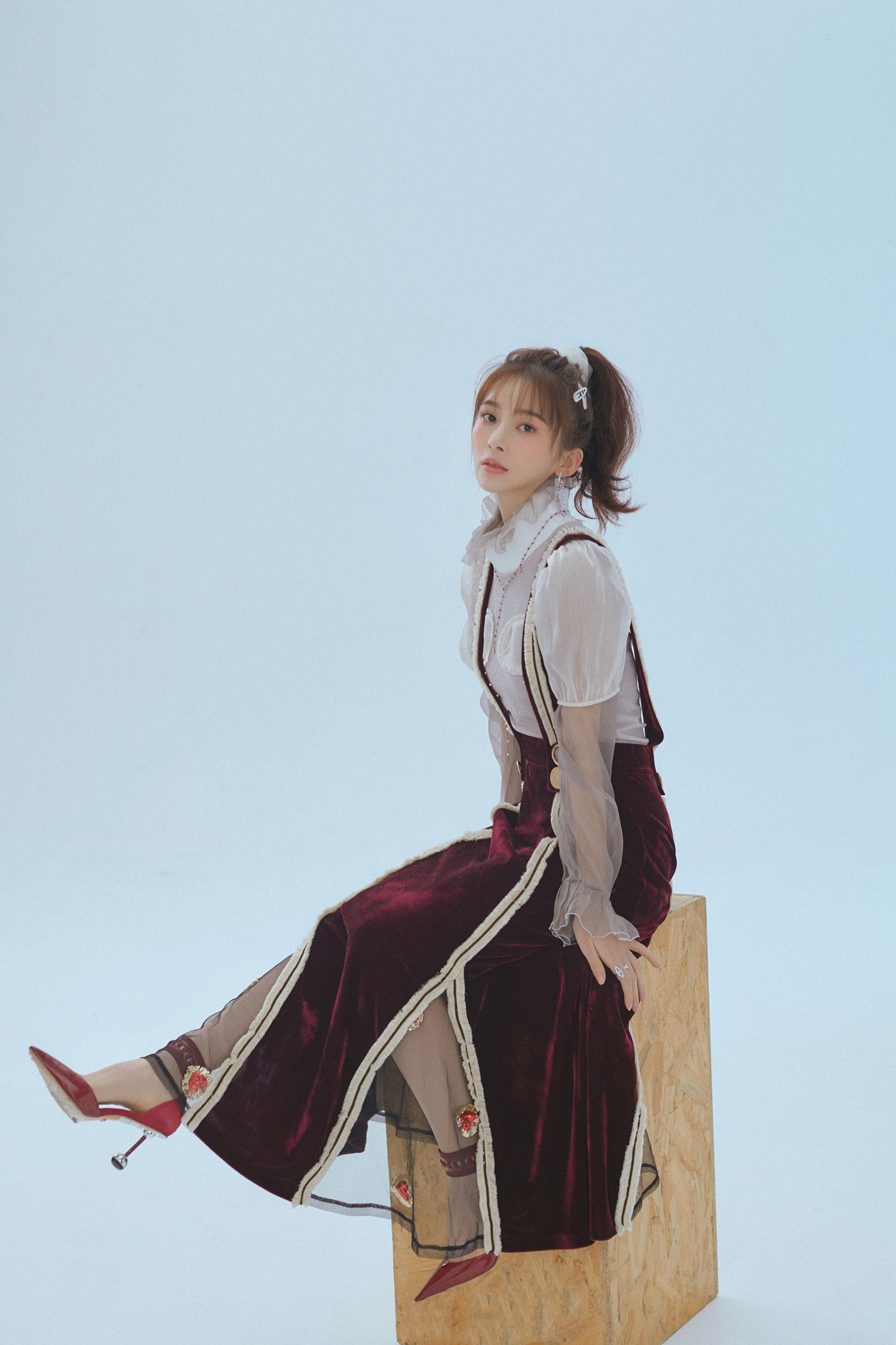  p>赵樱子(sarah),1990年12月16日出生于山东省烟