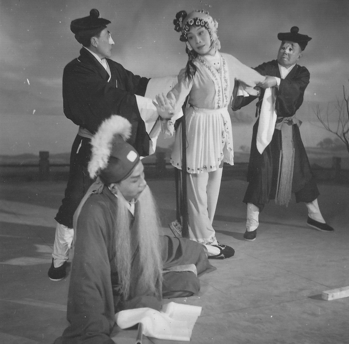 《李慧娘》是 a target="_blank" href="/item/上海电影制片厂