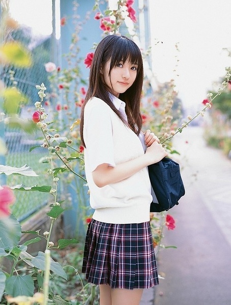  p>逢泽莉娜(逢沢りな,rina aizawa),1991年7月28日出生于日本大阪府