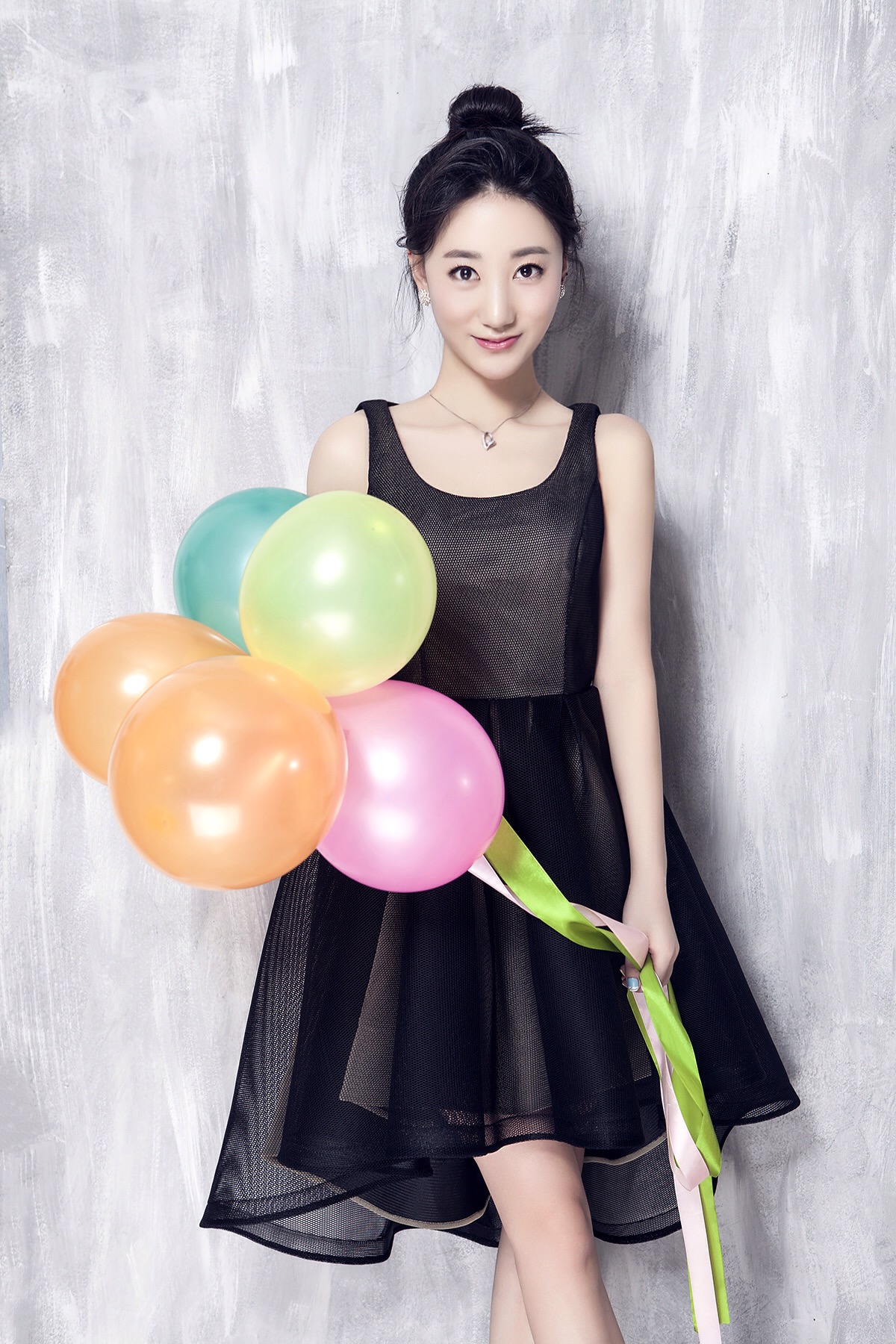  p data-id="gnbiy2dz8r">李晶,平面模特,影视剧演员,主要作品有《 a