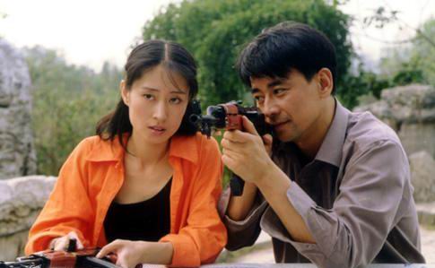 ">《我们的连队》是由中央电视台影视部,北京军区政治部战友艺术中心
