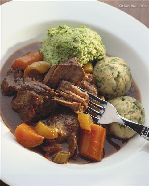 braised beef withpotatoes