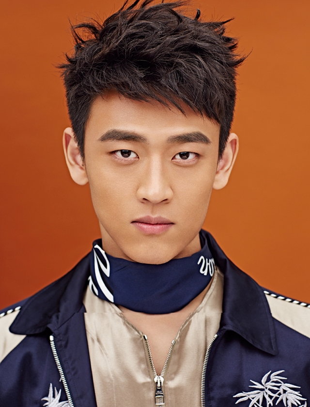  p data-id="gnwochm55e">王天辰,1993年2月4日出生于北京市,中国内地