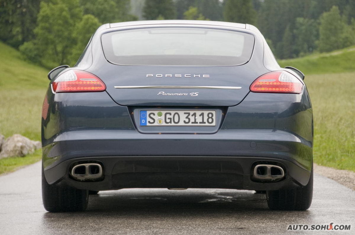 保时捷 panamera