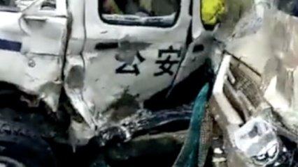 3·12永顺警车与中巴车相撞事故