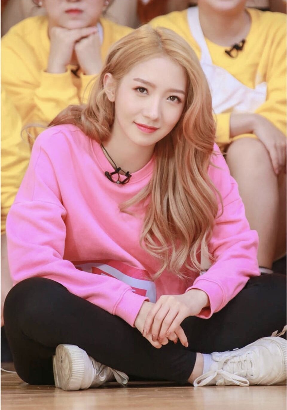 生 /span> sup data-ctrid="sb4ongzgnfcc">130 /sup>,中国内地女歌