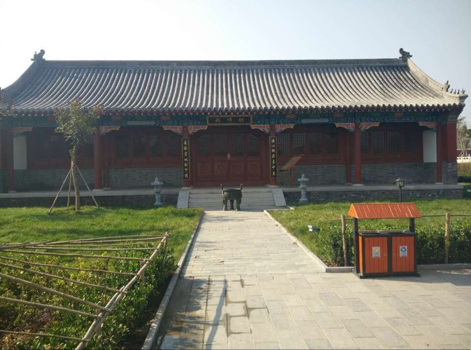  p data-id="gnx630rnh0">庆云宫是在原泰山行宫的基础上恢复扩建的