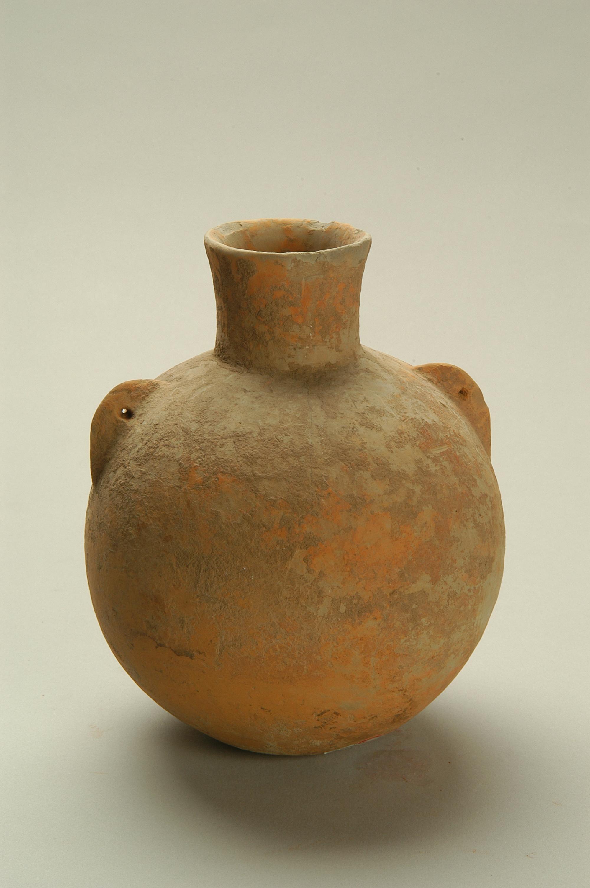 裴李岗文化双耳圜底壶