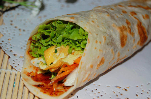 鸡蛋土豆丝卷饼