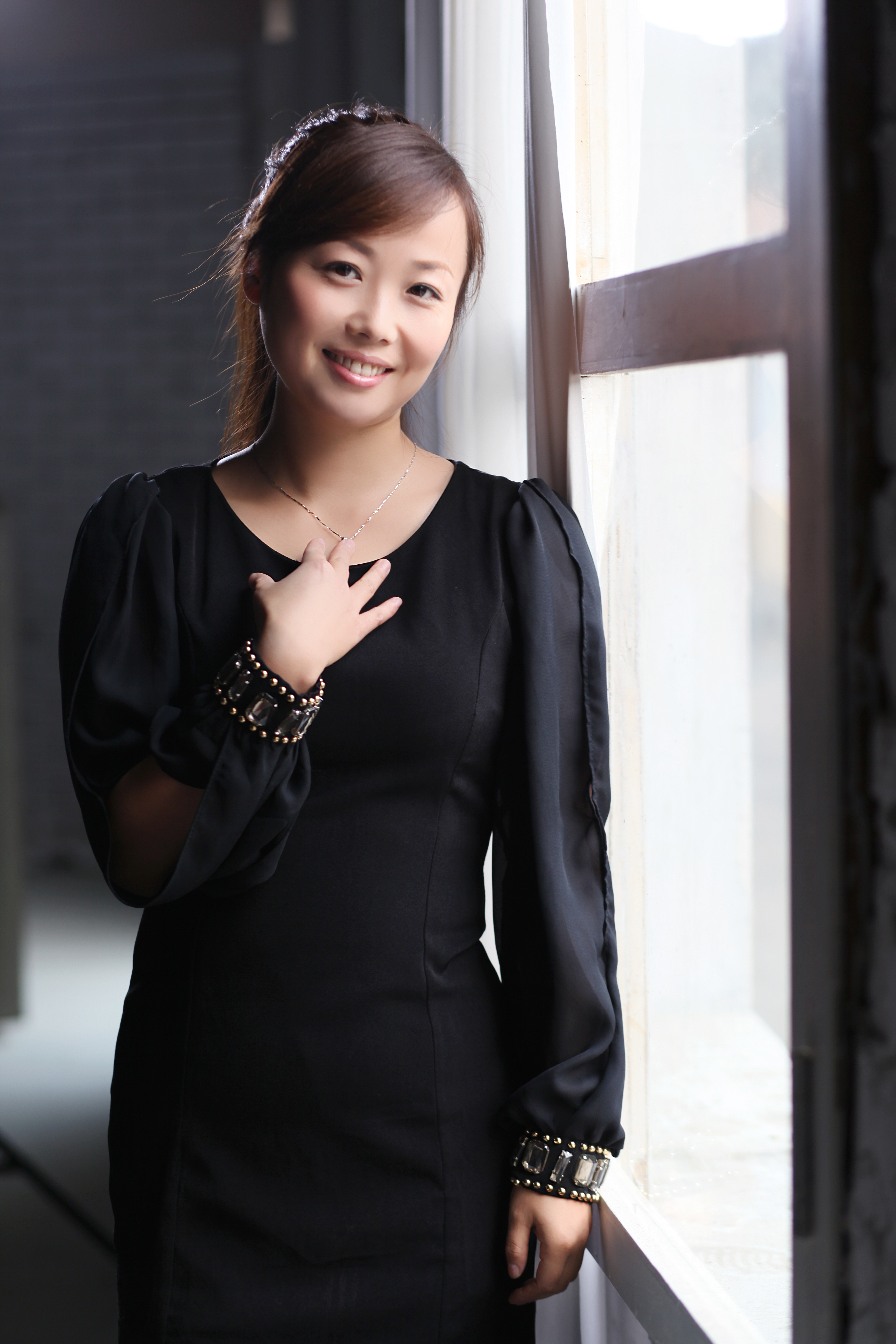  p data-id="sz1czfuoxj1x">韩晓,女,许昌乐星学院校长 b>, /b> a