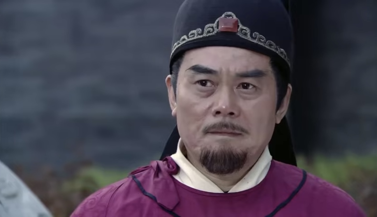 窦天德易容成曾泰的容貌,假扮江州刺史,伺机而动.