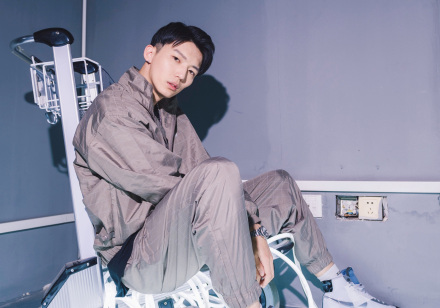 街舞竞赛节目2018-3-17热血街舞团爱奇艺机器人格斗全球联赛剧情式真