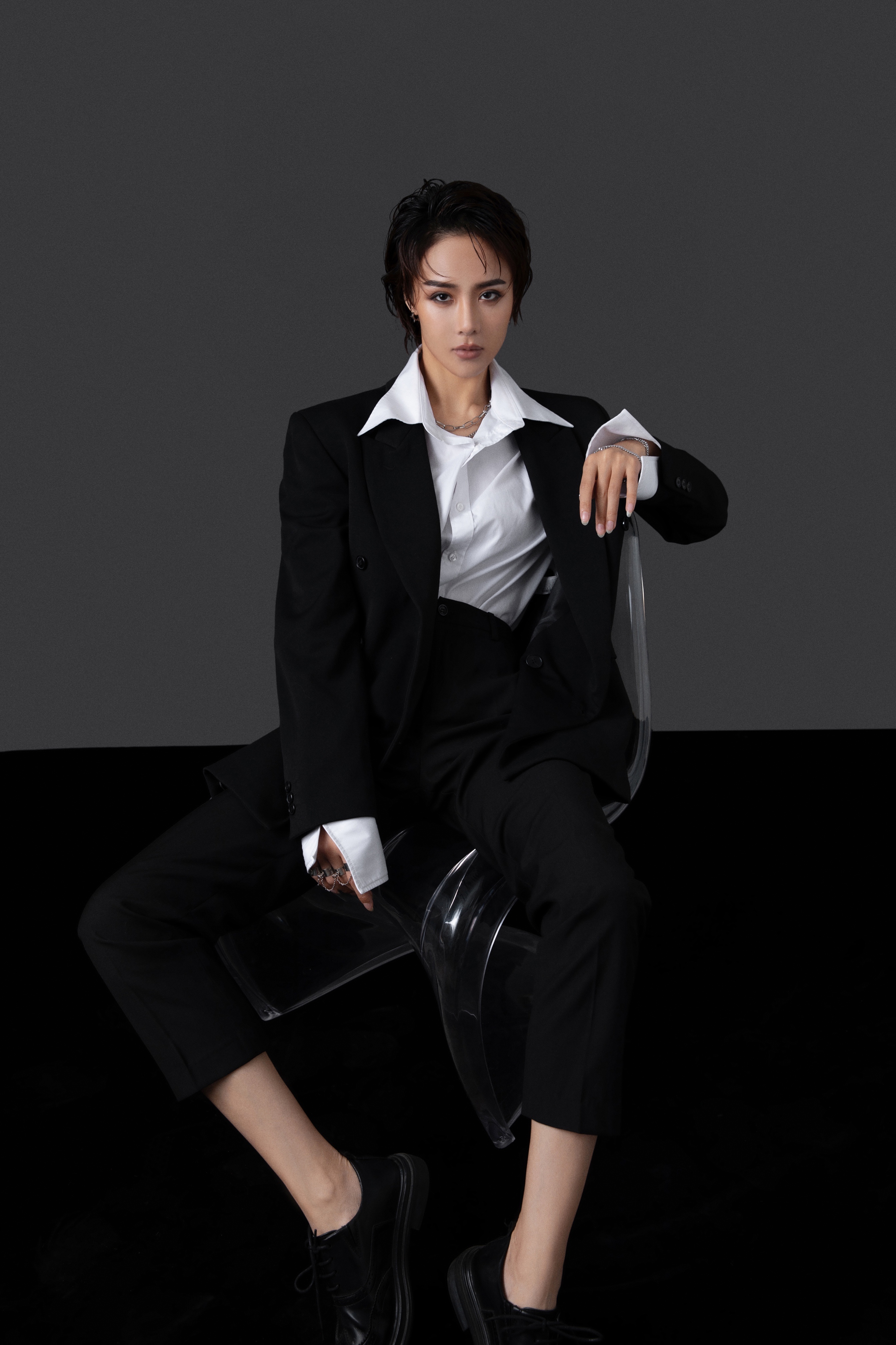  p data-id="gnbv7bfg74">王芯芯(rella),1993