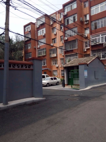  p>梨园镇政府家属楼位于北京市通州梨园,共计房屋96户. /p>