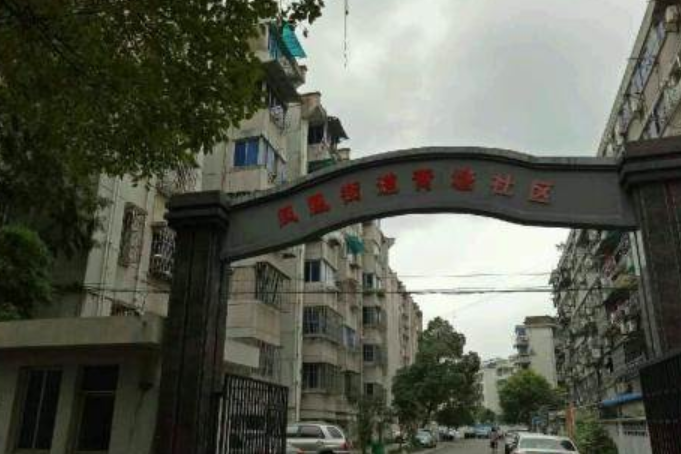 米,体育场路-556米,体育场路-626米,万隆公寓-691米,美都花苑-715米