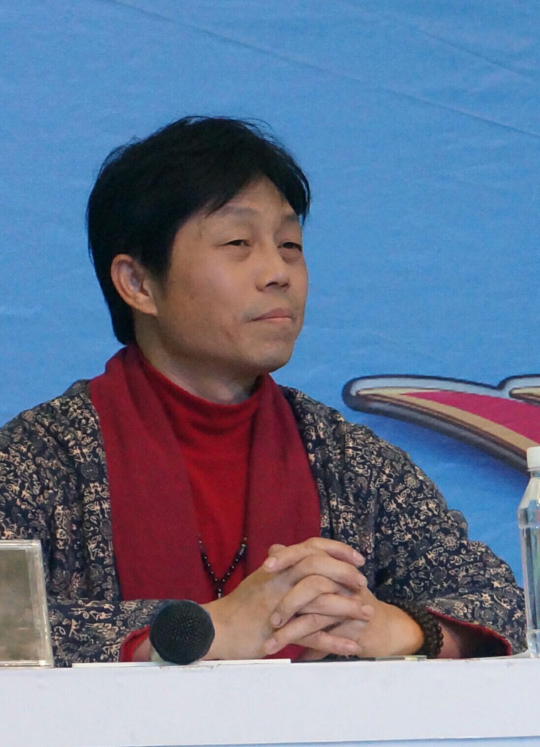  p data-id="gnb48hz7go">刘杨,贵州省桐梓县人,著名双钩书法家, sup