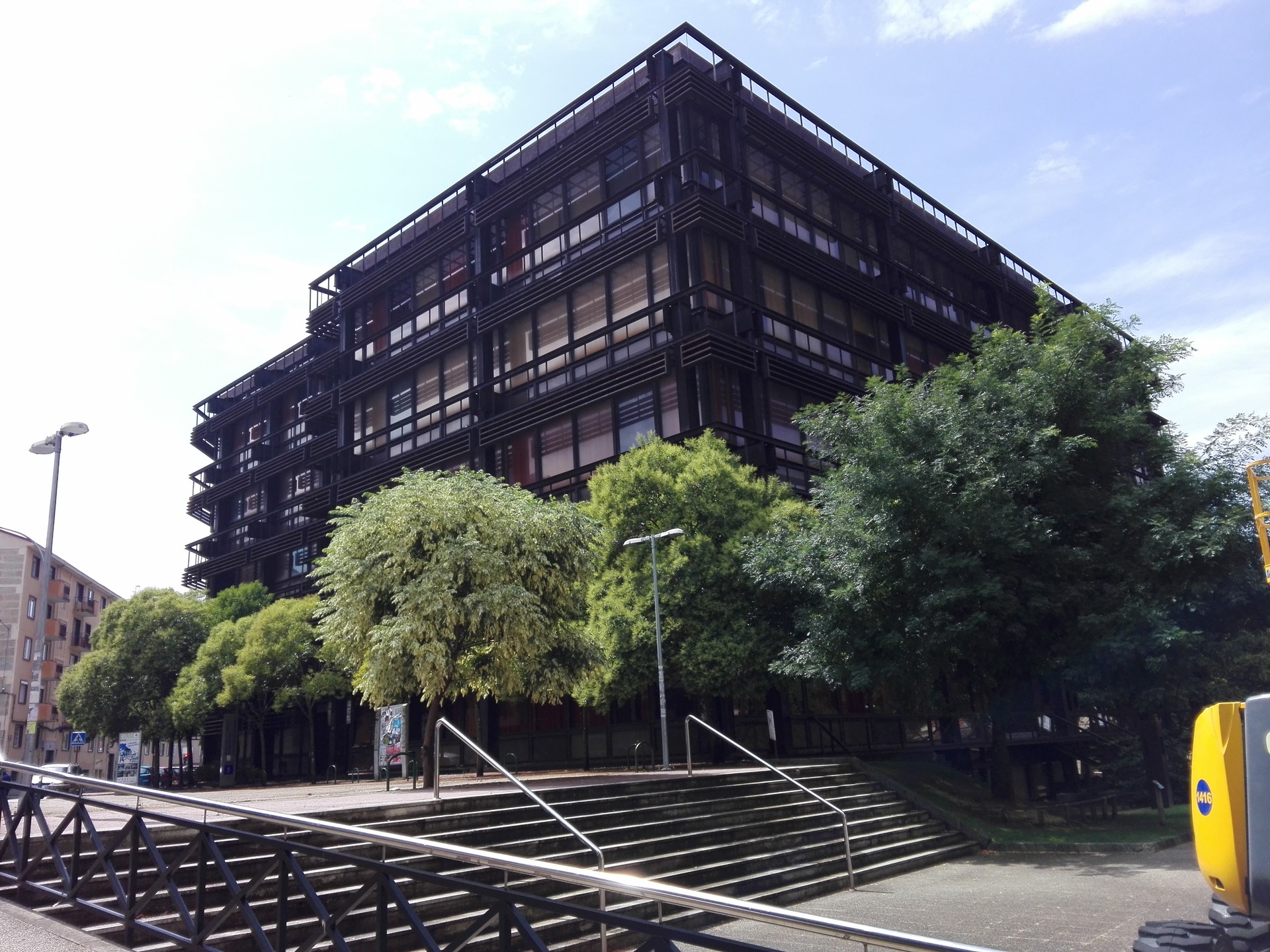  p>维戈大学(西班牙语 universidad de vigo, a href="#" data-lemma