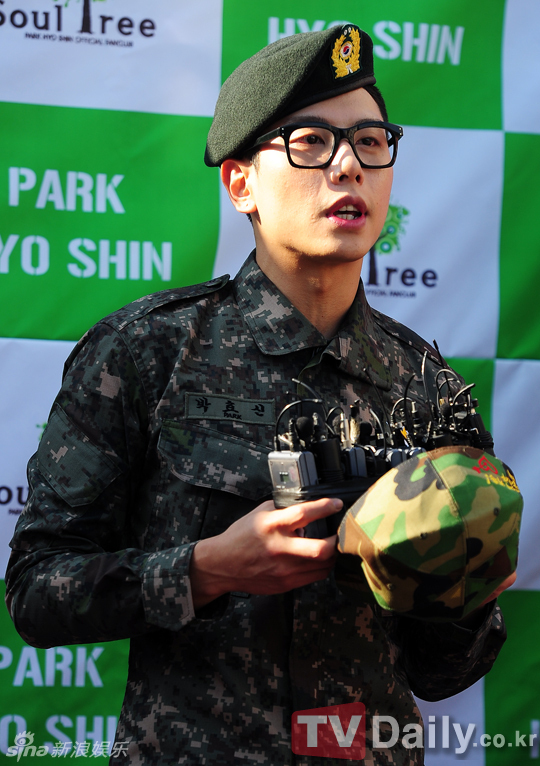  p>朴孝信(park hyo shin),韩国著名男歌手.