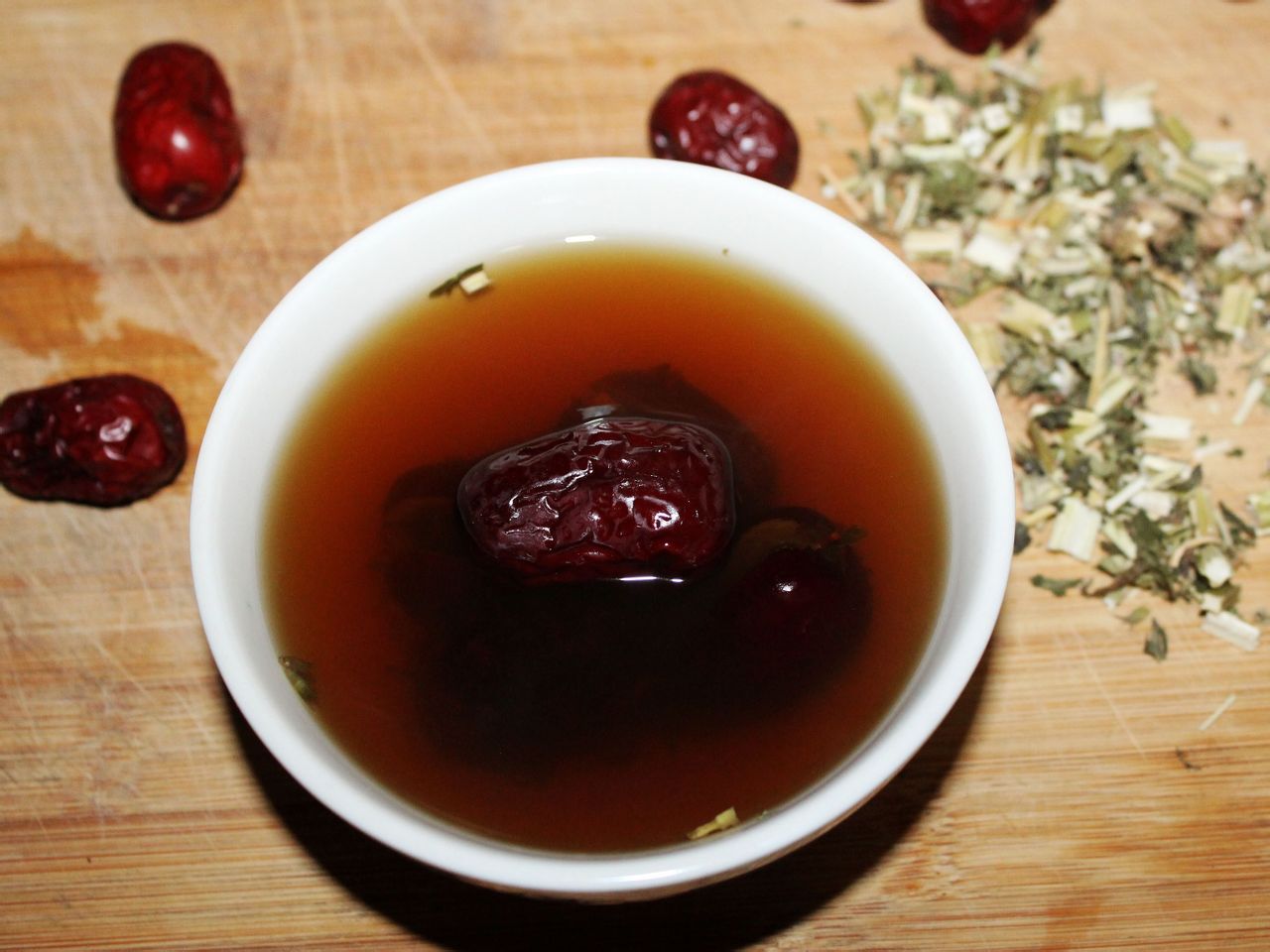 益母草红枣甜汤