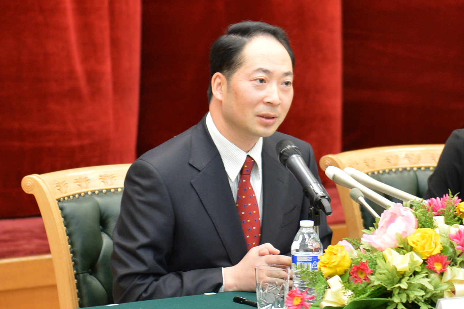 杨宇