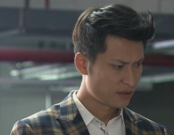  p>里奥由李建欣饰演,是《 a target="_blank" href="/item/铠甲勇士