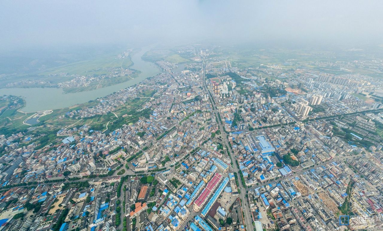  p>田东县位于广西西部,地处右江河谷腹部,地处右江盆地腹部,右江河从