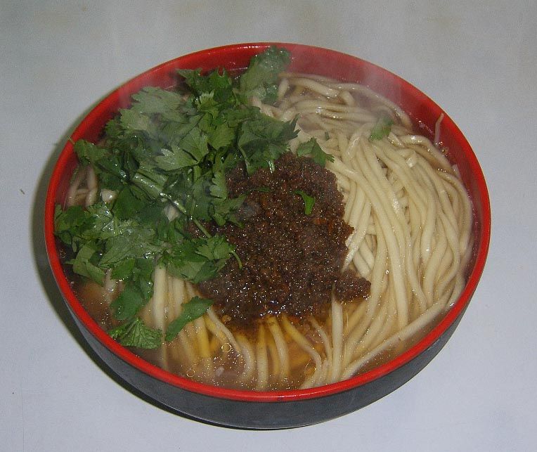  p>麻辣面是一种面食,流行于中国北方地区.味道辛辣,鲜香可口.