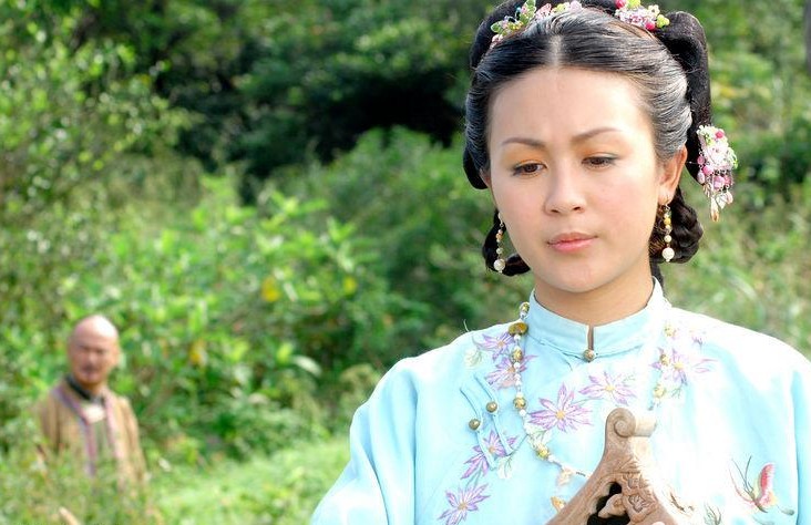  p>唐宁(leila tong) ,1981年12月5日生于中国香港,影视演员,舞台剧