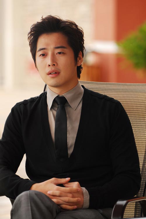 金载沅,金来沅,笛木优子,在熙,金孝珍等主演的偶像电视剧,于2001年11