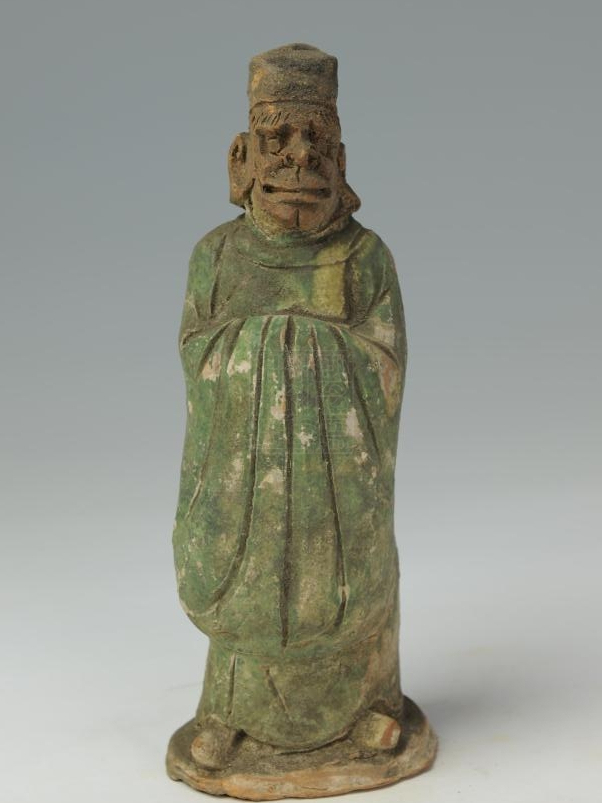 宋三彩兽面陶文官俑