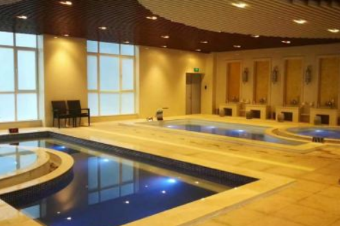  p>天赐圣泉度假酒店温泉位于塔城地区沙湾县温泉旅游区内. /p>