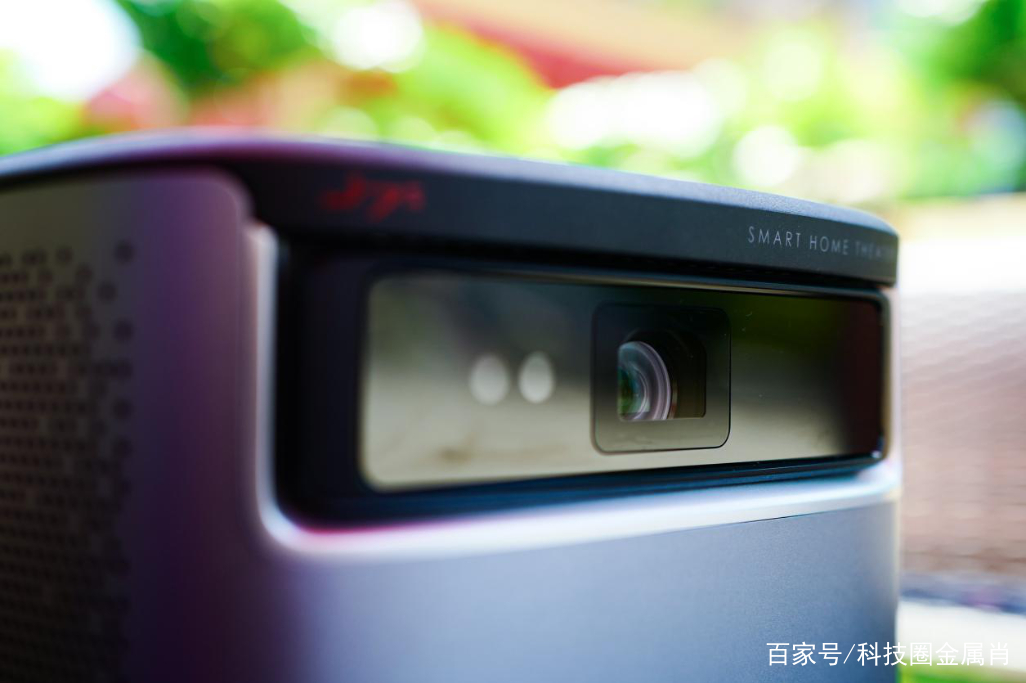 双频WiFi更稳定！坚果J7S携行业首创人工远场语音更吸睛_百科TA说